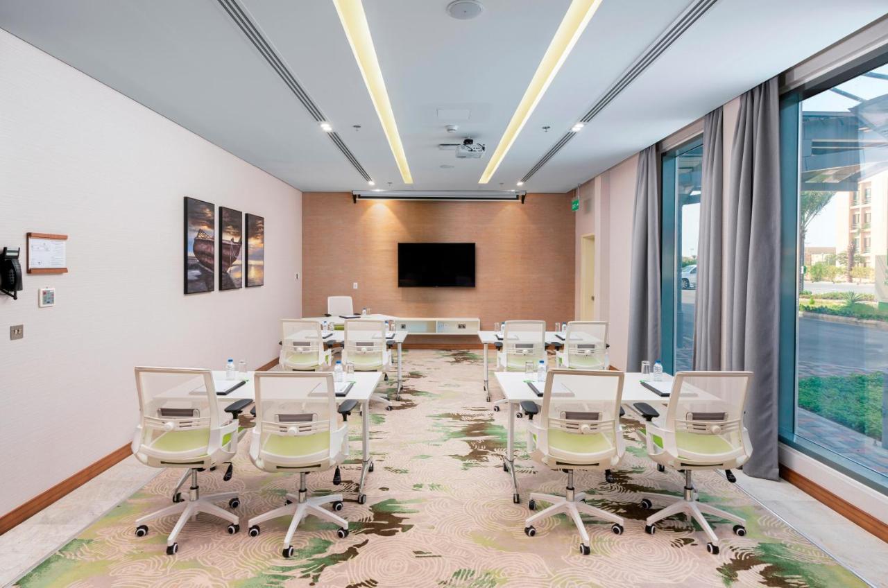 Holiday Inn & Suites Al Jubail By Ihg Al Fanatir Esterno foto