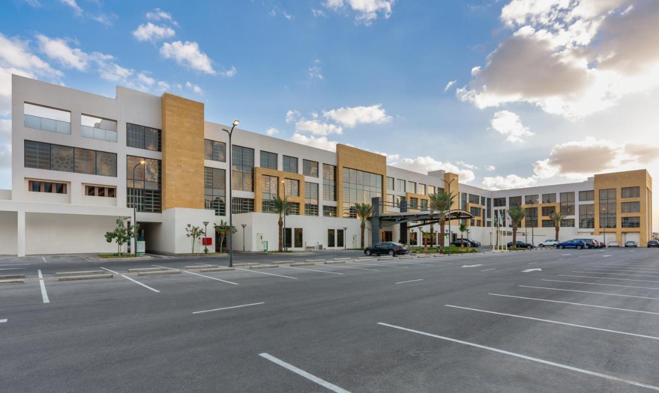 Holiday Inn & Suites Al Jubail By Ihg Al Fanatir Esterno foto