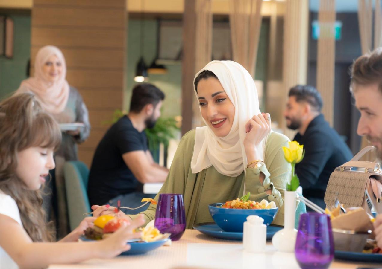 Holiday Inn & Suites Al Jubail By Ihg Al Fanatir Esterno foto